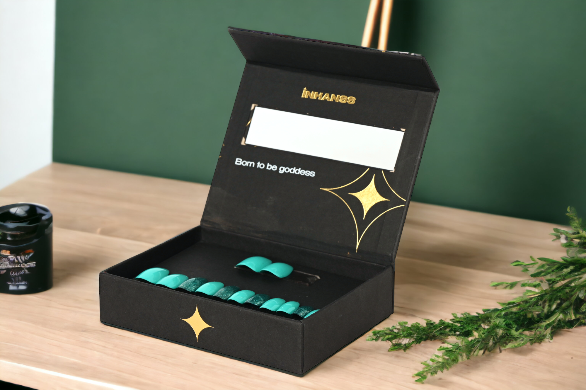 Handmade Reusable Premium Press on Nail Art Kit : Glittery Green