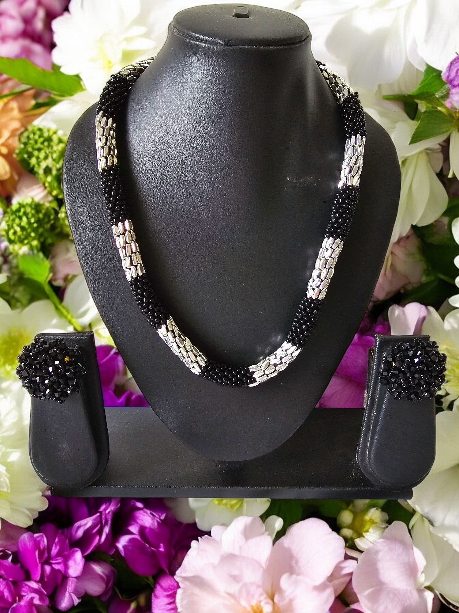 Midnight Elegance Necklace Set - Handmade