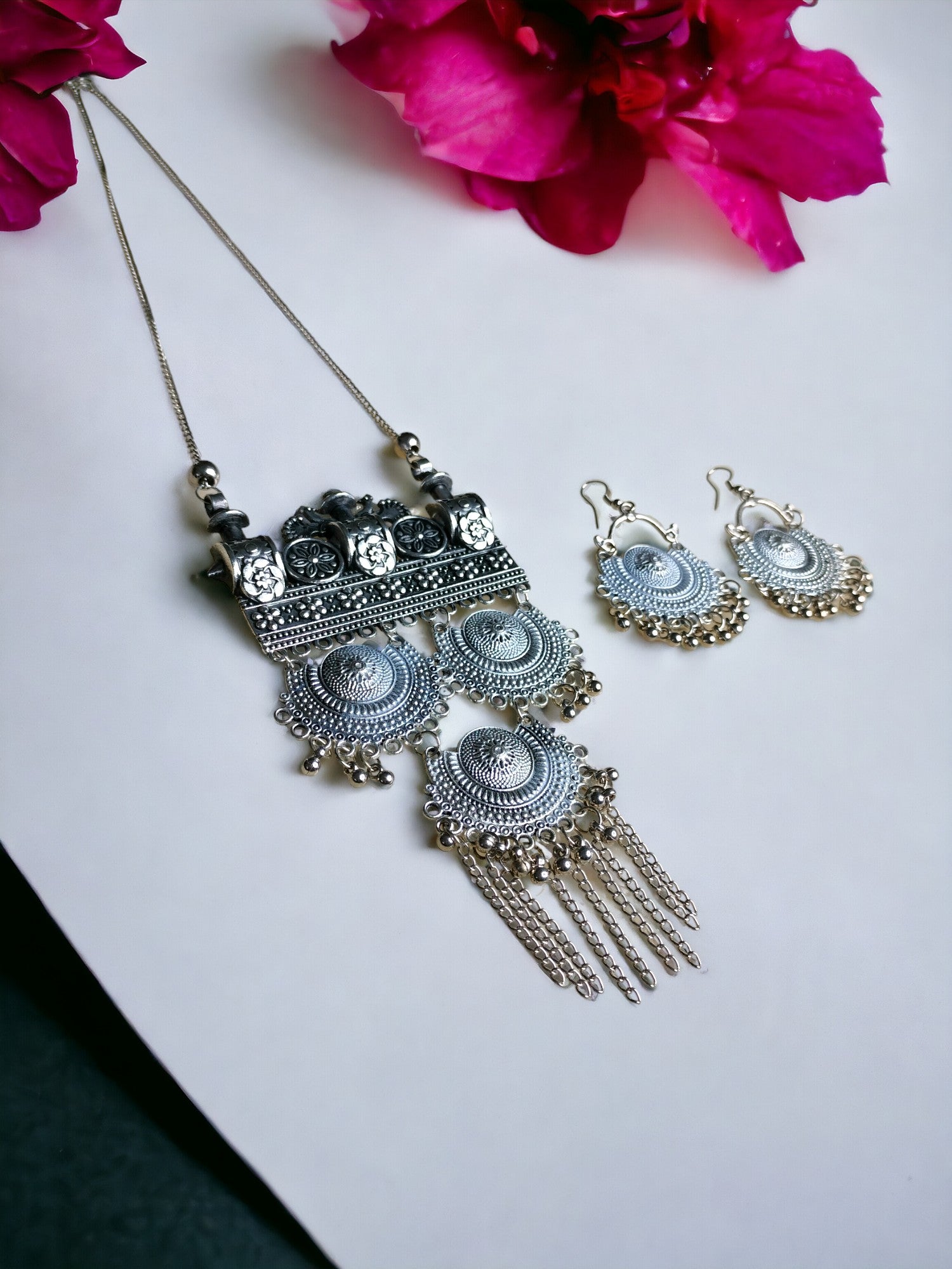 Sovereign Silver Tapestry Oxidized Set with Matching Earrings