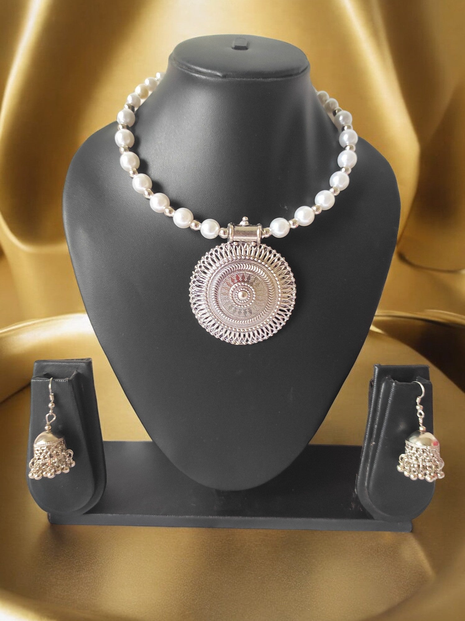 Majestic Pearl Medallion Set - Handmade