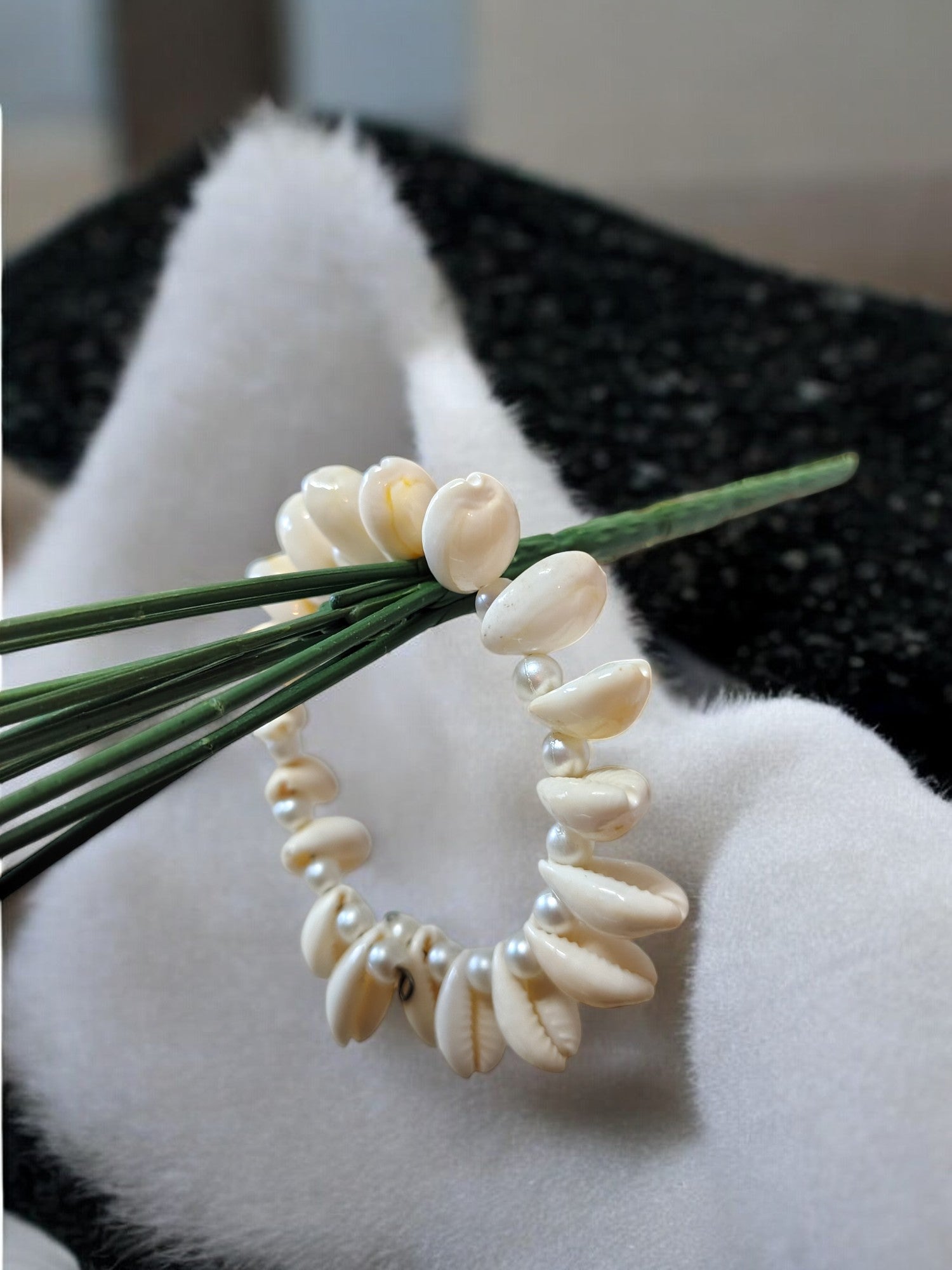 Ivory Shell & Pearl Bracelet