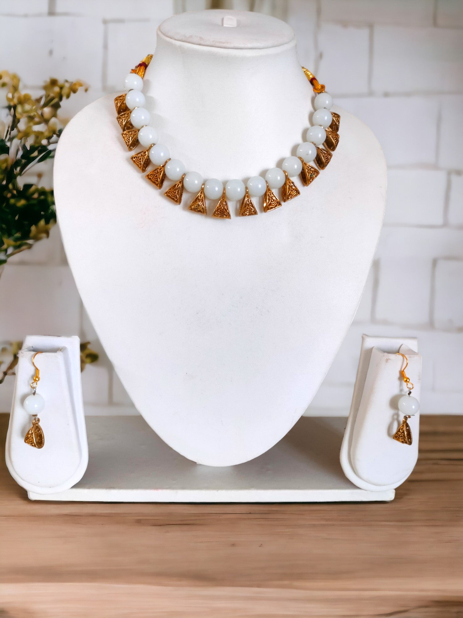 Ivory Trance Choker Set